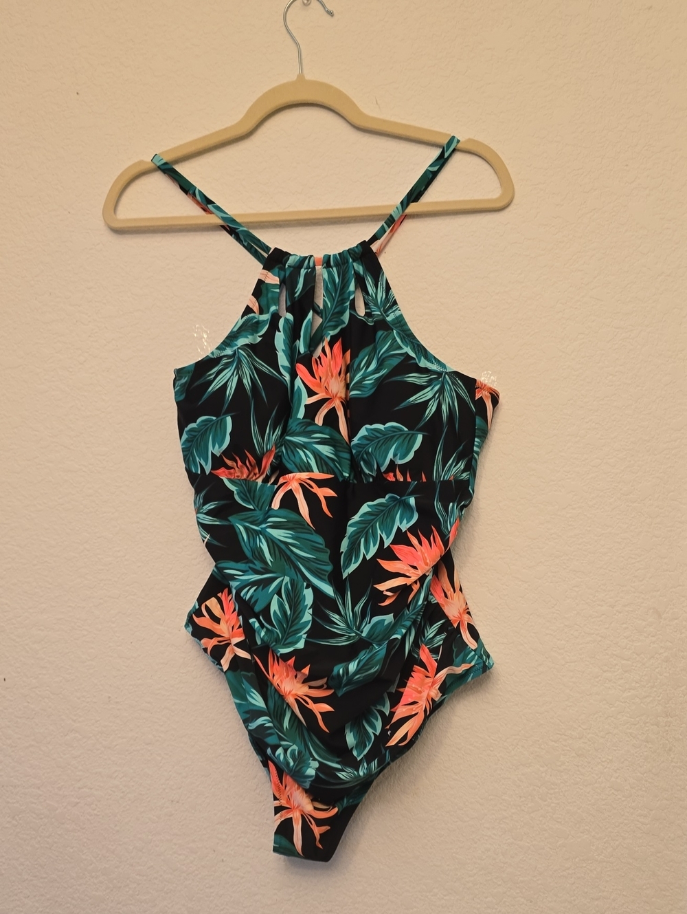 Cupshe Black One-Piece Swimsuit with Teal & Coral Tropical Print